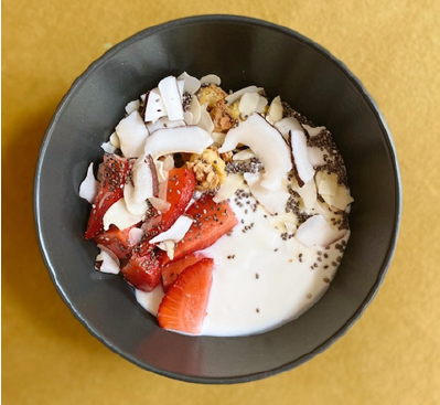 dieta-para-diabetes-iogurte-morango-coco